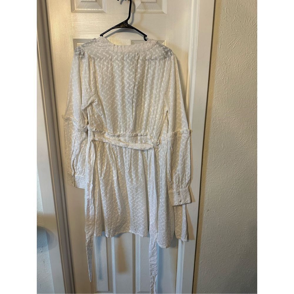 Antonio Melani x Born on Fifth Harbor Island Swim Wrap Cover-Up White Medium NWT - Picture 2 of 9